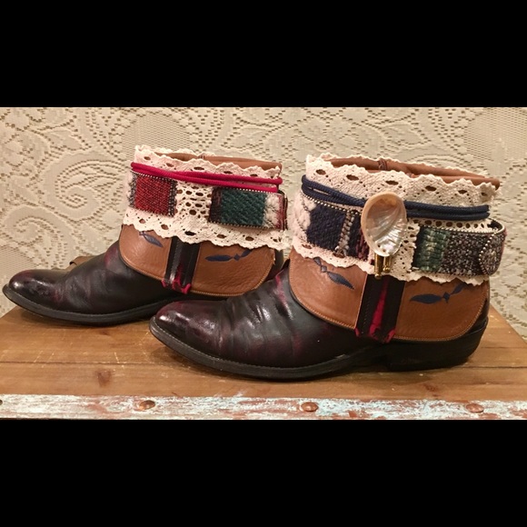 Handcrafted Lucchese Boho Belt Booties size 9 - Picture 5 of 8